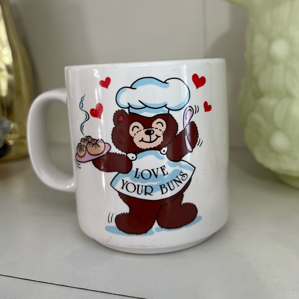 VINTAGE RUSS VALENTINES DAY COFFEE MUG LOVE YOUR BUNS
